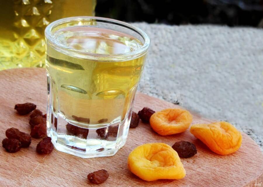 5 рецептов настоек на кураге на самогоне, водке и спирту