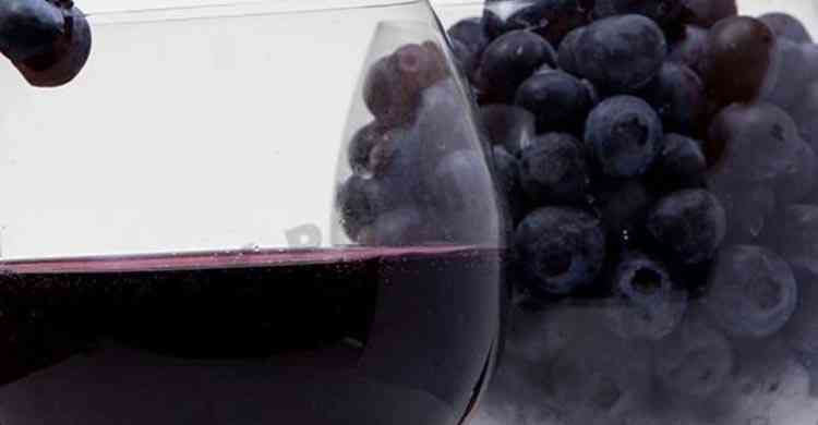 Наливка из черники: 4 рецепта в домашних условиях