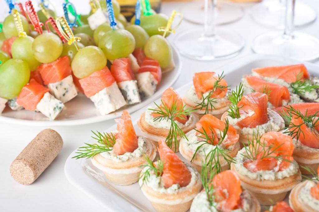 Чем закусывать водку: 20 блюд и закусок