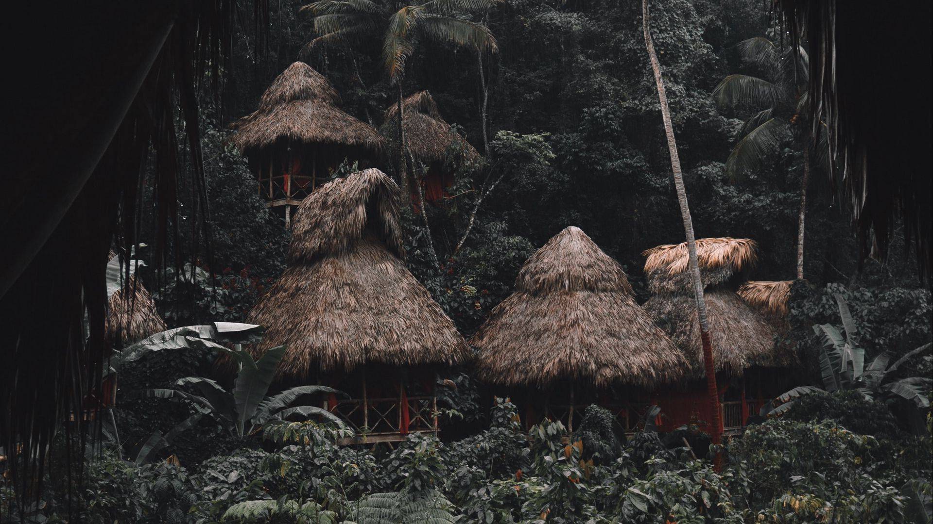 Как камбоджийские мастера строят фантастические объекты, используя примитивные инструменты