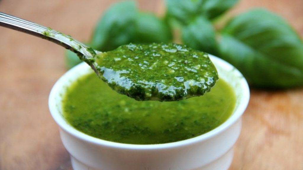 Базилик фиолетовый: химический состав, лечебные и полезные свойства, применение в качестве приправы в кулинарии, народной медицине, противопоказания. базилик фиолетовый: рецепт салата, спиртовой насто