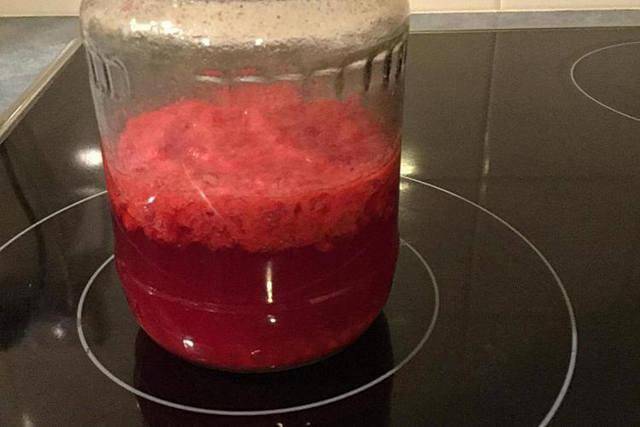 Малиновое вино: 5 рецептов в домашних условиях