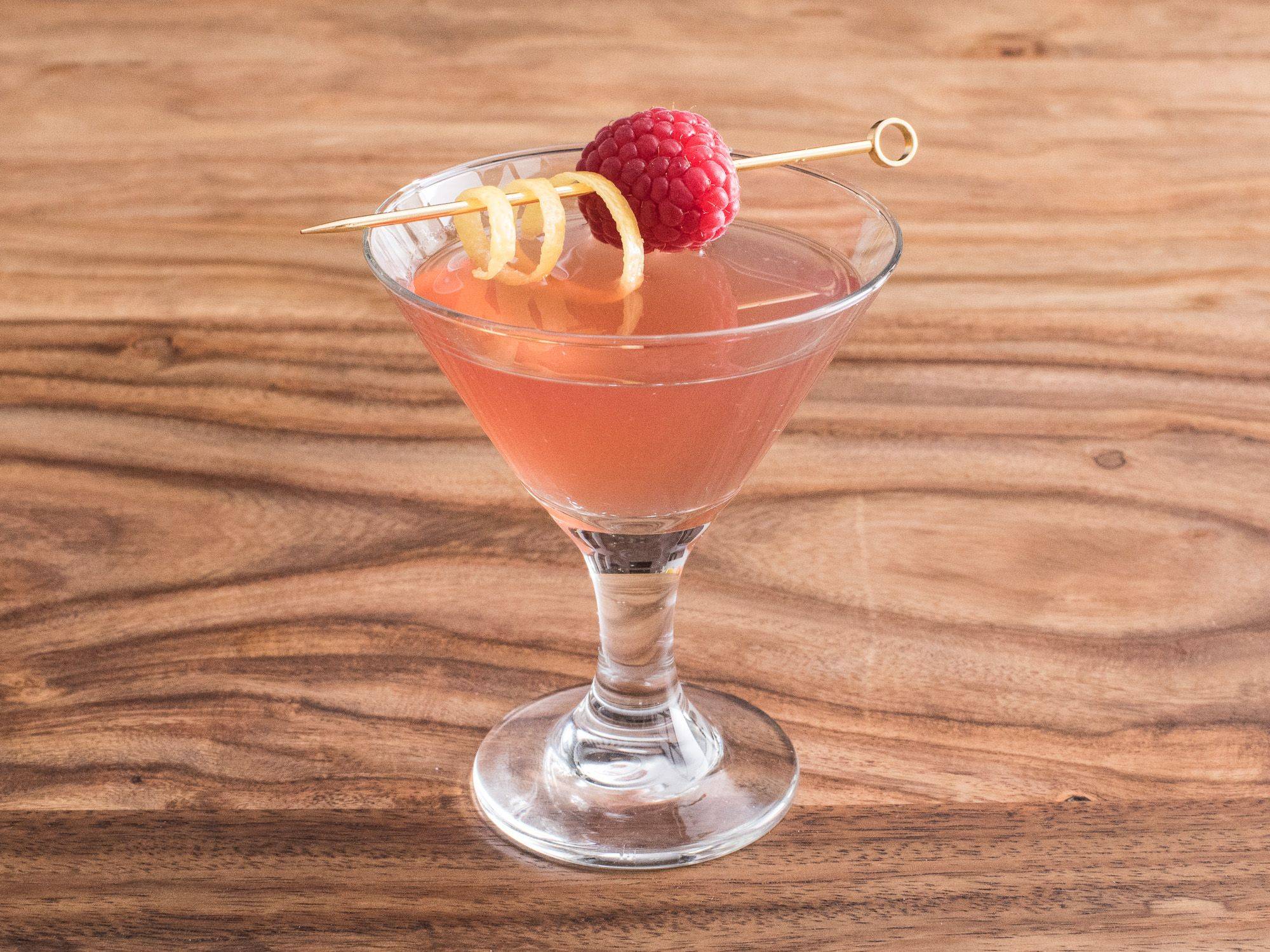 Коктейли с мартини – 18 рецептов