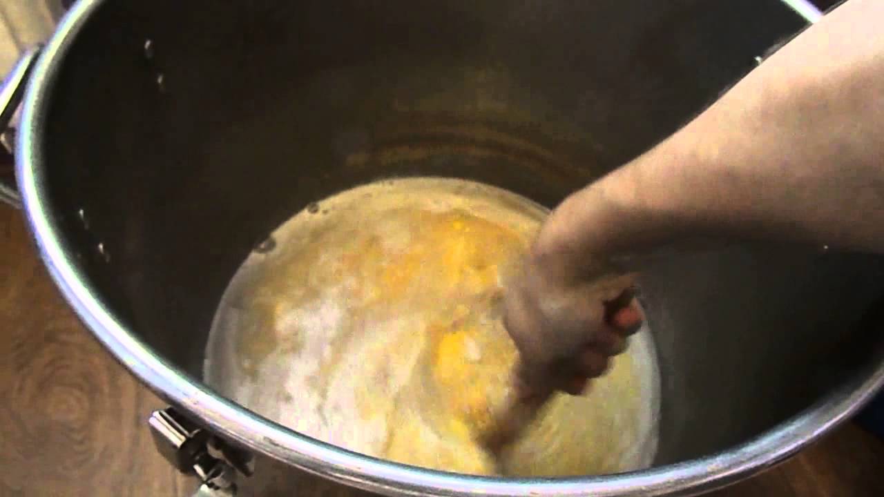 Самогон из муки – 2 рецепта браги с солодом или ферментами