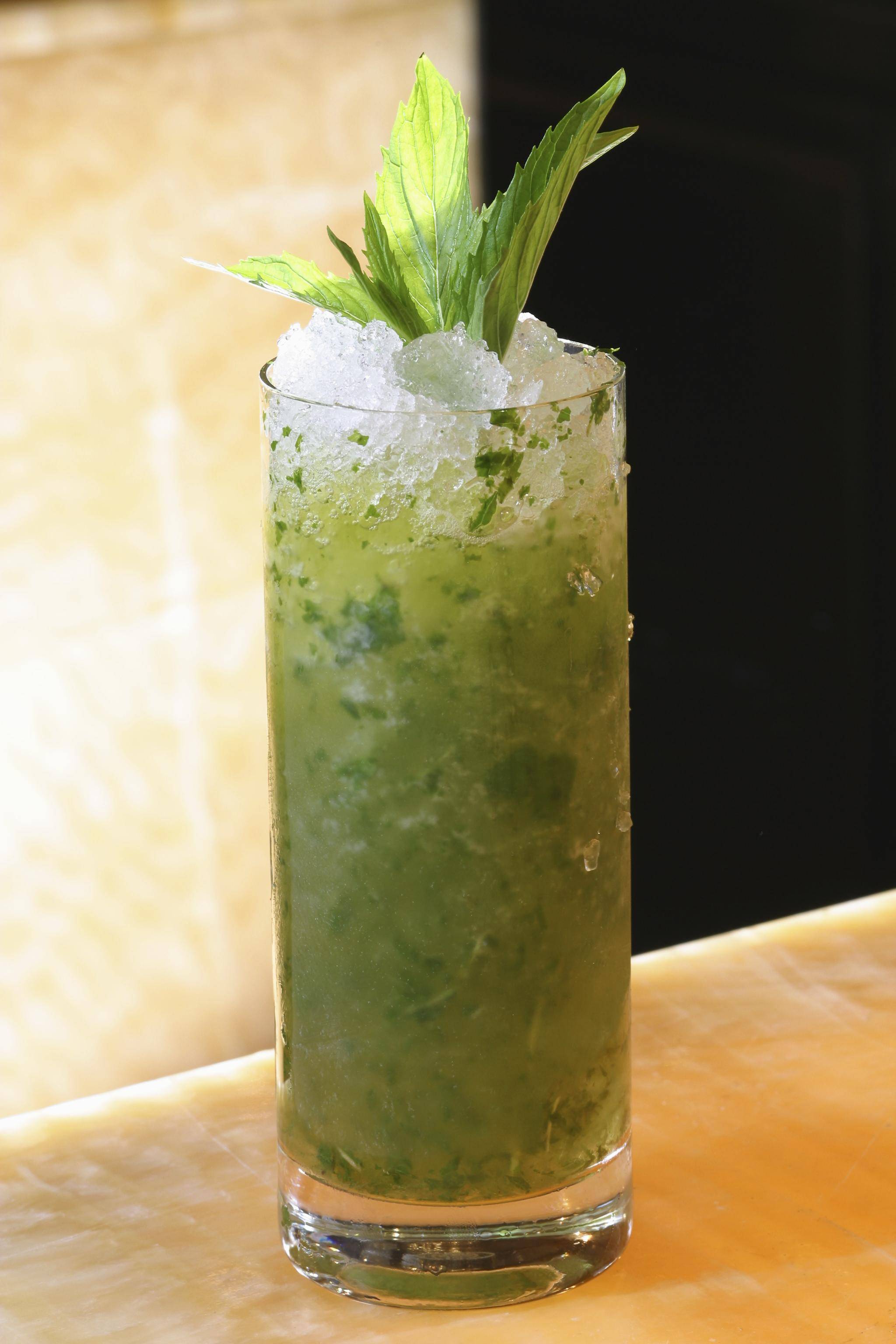 Клубнично-мятный джулеп