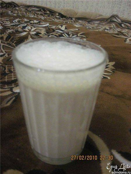 Для чего пьют пиво со сметаной? | bezprivychek.ru