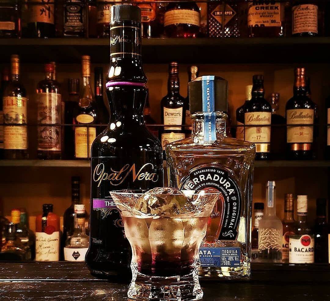 Как пить самбуку правильно — 7 лучших способов