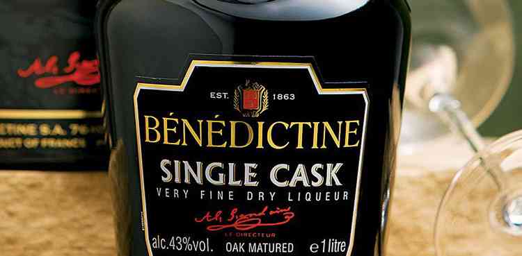 Бенедиктин — интересные факты о французском ликере. как правильно употреблять бенедиктин, чтобы раскрыть его вкус полнотью!