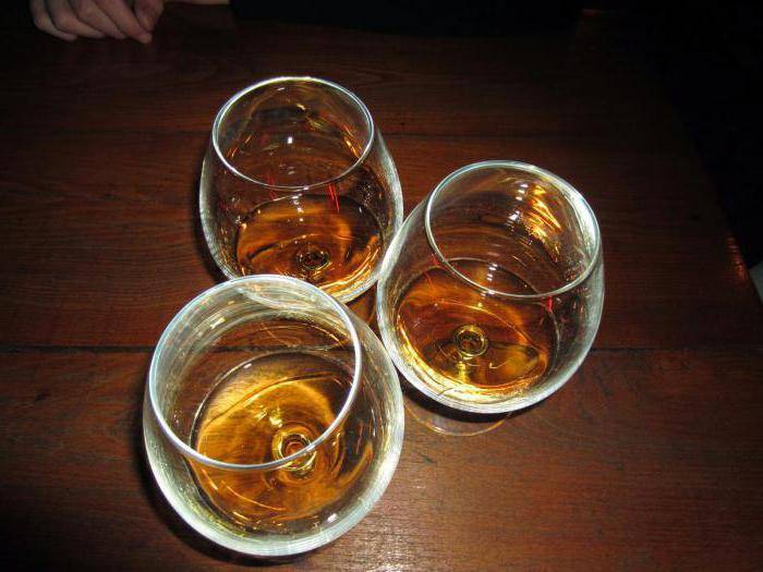 Яблочная настойка и наливка: 9 рецептов в домашних условиях