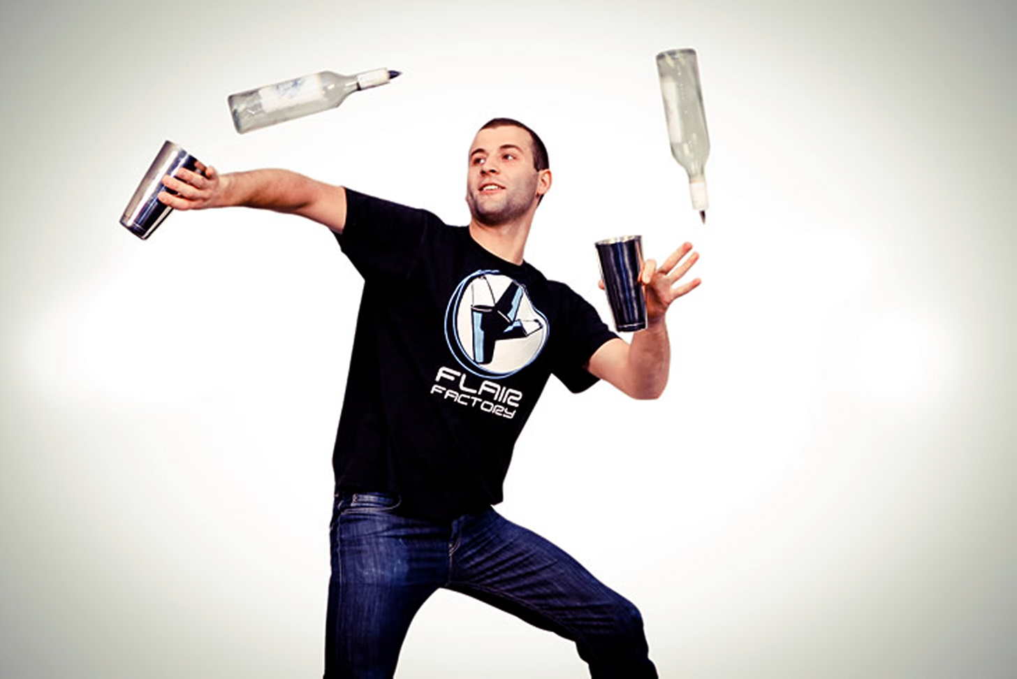 Методы приготовления коктейлей: билд, стир, шейк, бленд…