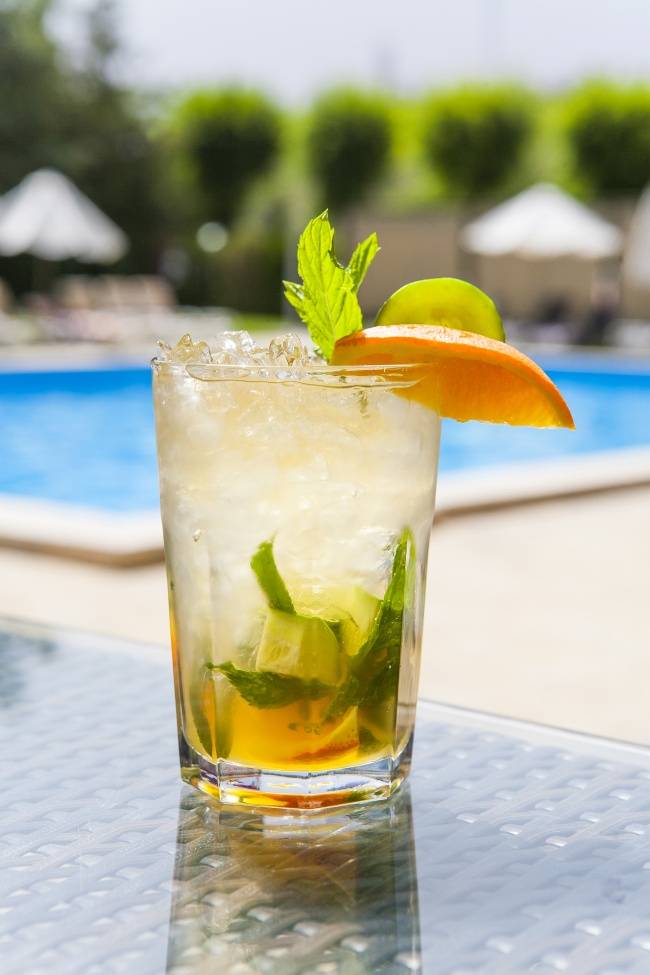 Коктейли с самбукой: популярные рецепты