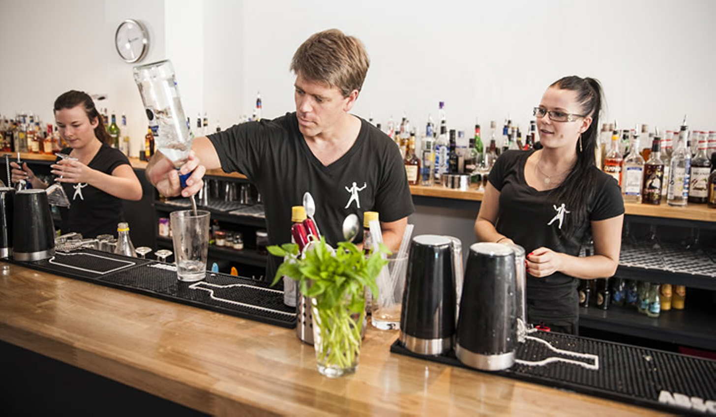 Гидрозатвор для брожения: 4 способа в домашних условиях