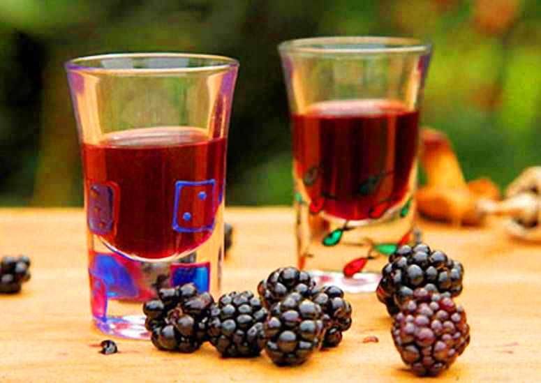 Вино из шелковицы: 3 рецепта в домашних условиях