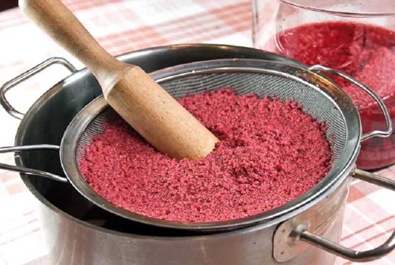 Домашнее сухое вино из малины без сахара