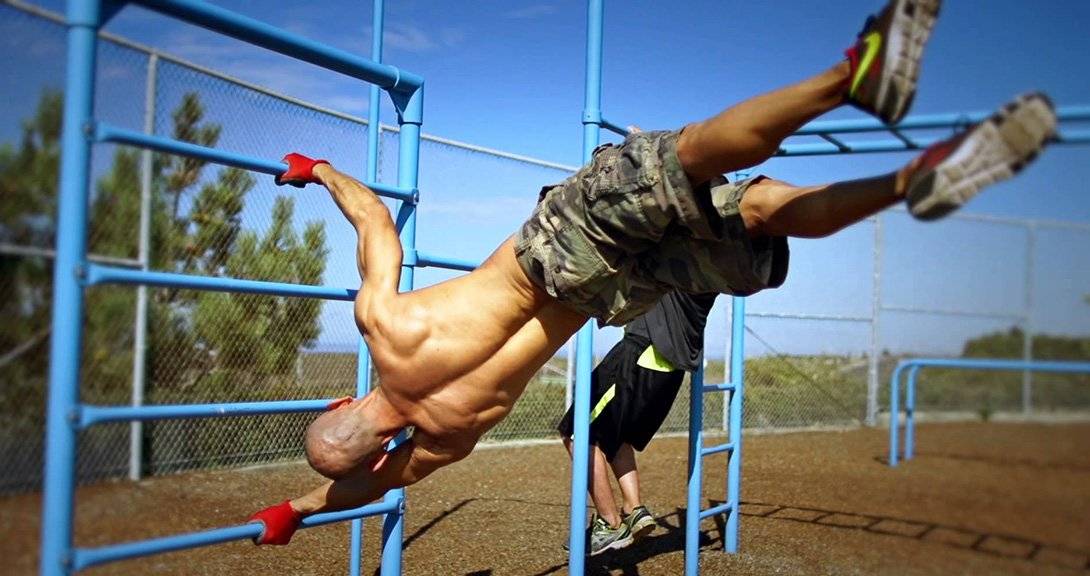 Движения турникменов разных стран мира ghetto workout, bartendaz, gimbarr
