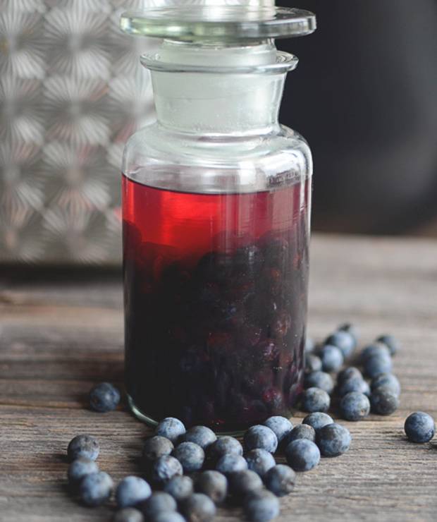 Вино, ликер, настойка из одуванчиков: 3 рецепта в домашних условиях