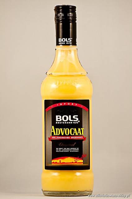 Яичный ликер "адвокат" — рождественский напиток