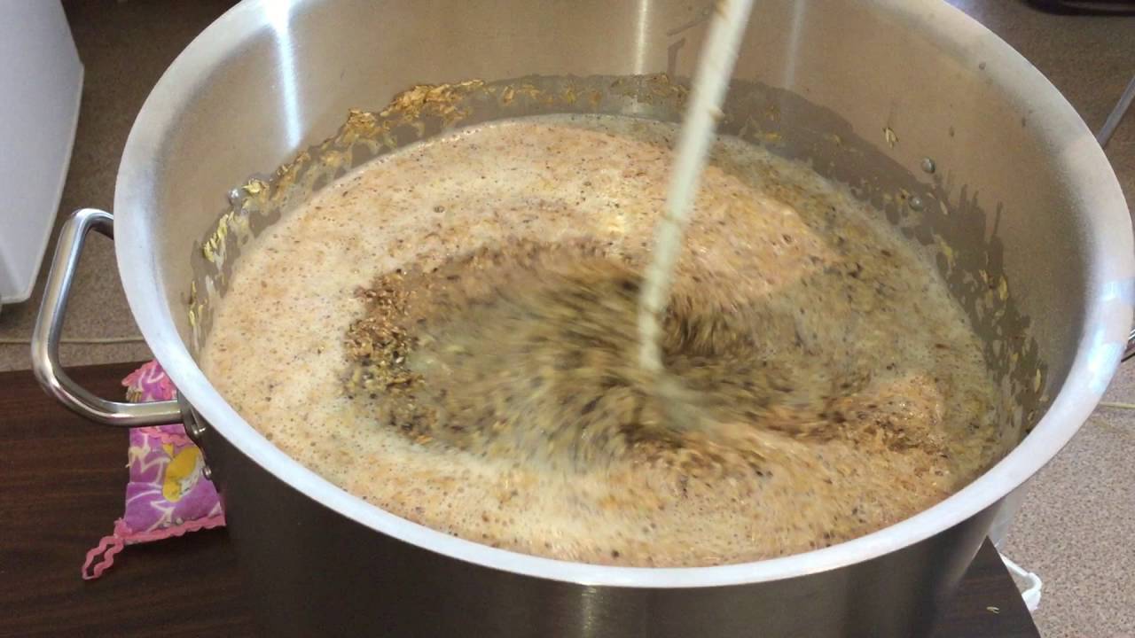 Самогон из муки – 2 рецепта браги с солодом или ферментами