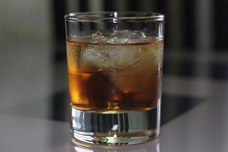 «крестный отец» — коктейль в ретро-стиле