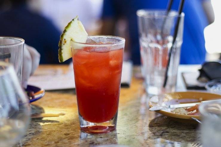 Коктейли в доминикане. топ 5 карибских коктейлей, которые нужно попробовать - republica.pro