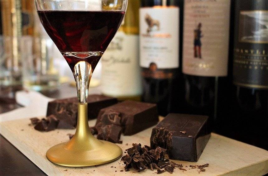 Наливка из чернослива: 2 рецепта в домашних условиях