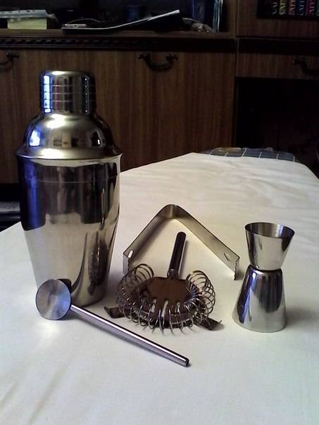 Как начать работать барменом: 7 шагов