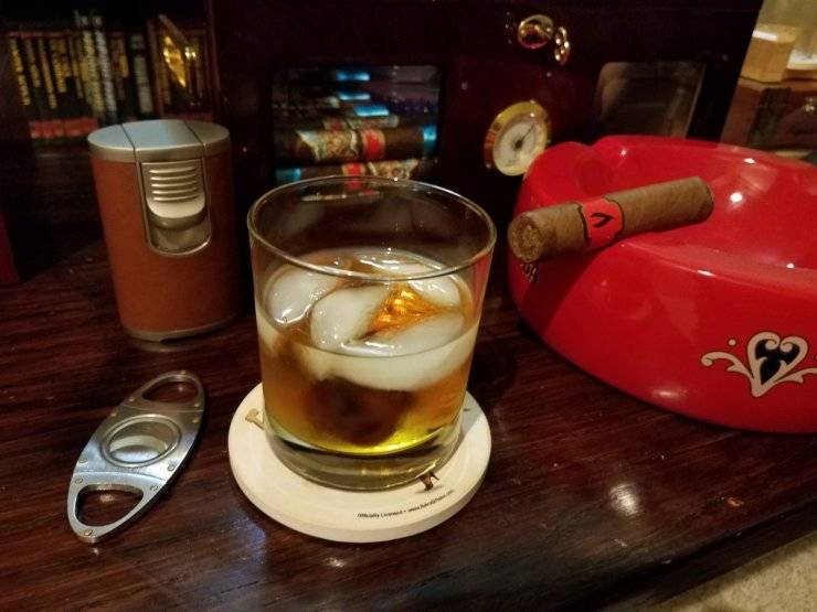 Коктейли с амаретто: состав, приготовление в домашних условиях. топ эксклюзивных рецептов коктейлей с амаретто!