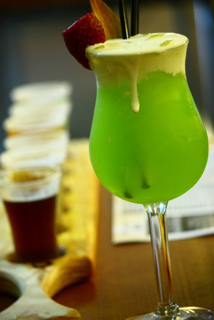 Дынный дикер мидори - клубный напиток японской молодежи.