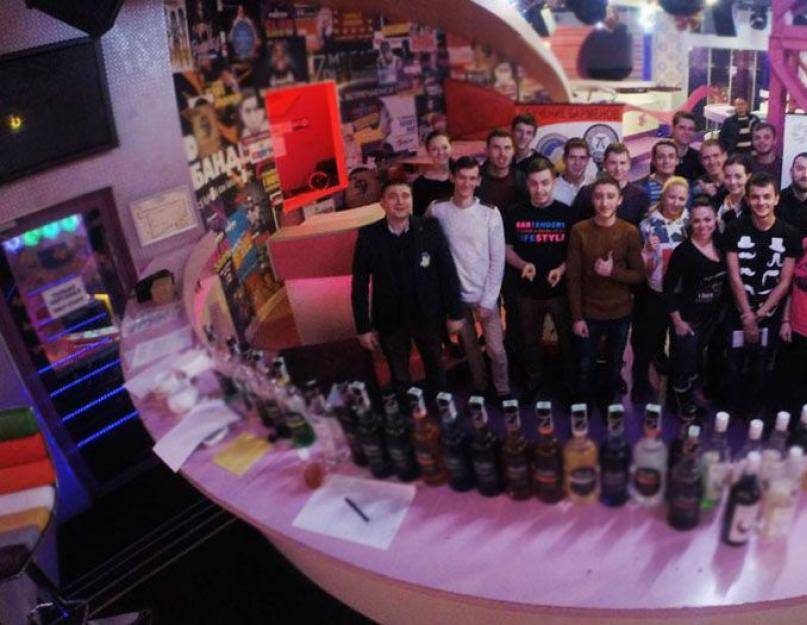 Что есть у каждого бармена дома? 6 незаменимых вещей