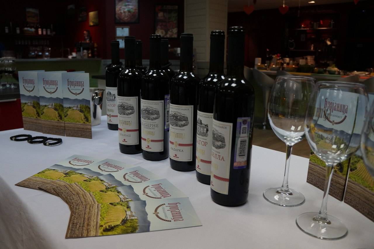 Наливка из малины: 11 рецептов в домашних условиях