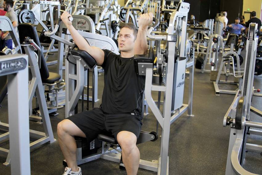 Сгибание рук с гантелями стоя - молот. сгибание рук с гантелями на бицепс хватом молоток для девушек