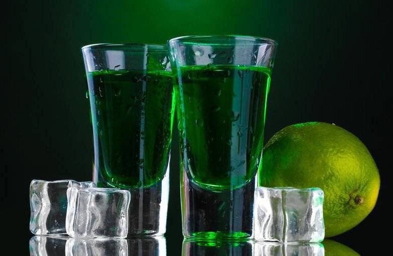 Инструкция, как пить, чем запивать и с чем мешать абсент в домашних условиях