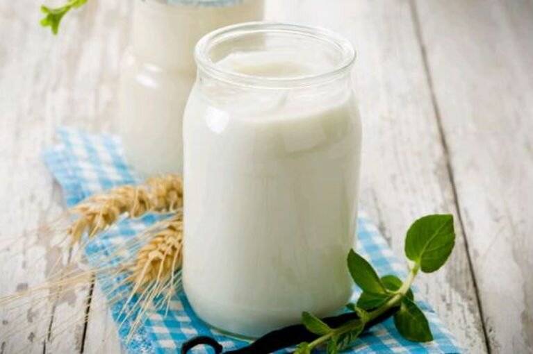 Польза и вред простокваши – 7 полезных свойств для организма человека, а также сравнение с кефиром