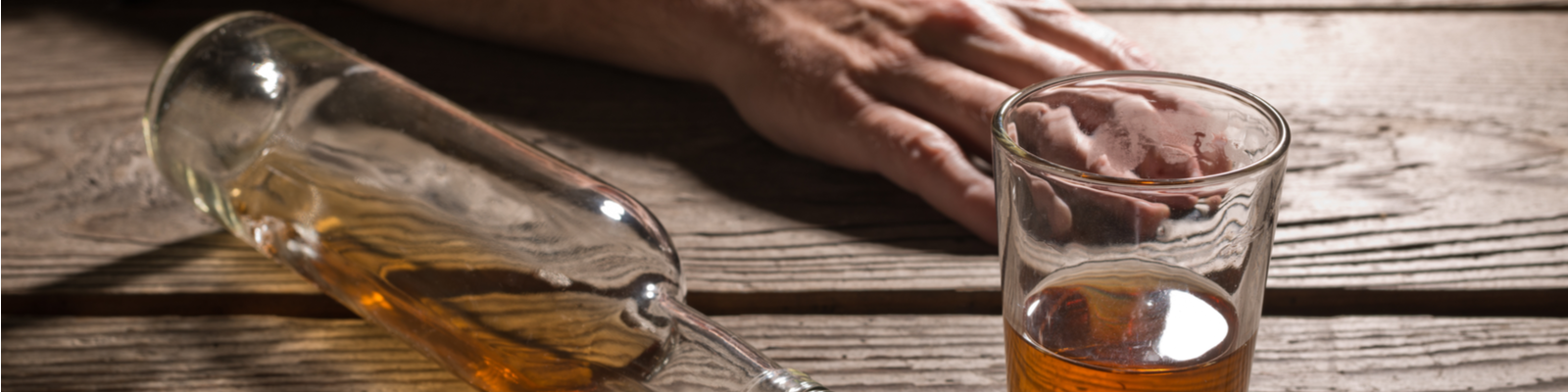 Как правильно пить водку: чем запивать и закусывать