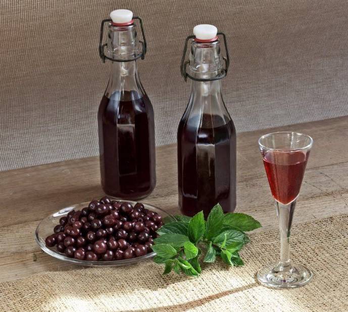 Домашние ликеры из ягод шелковицы (тутовника) – 4 удачных рецепта