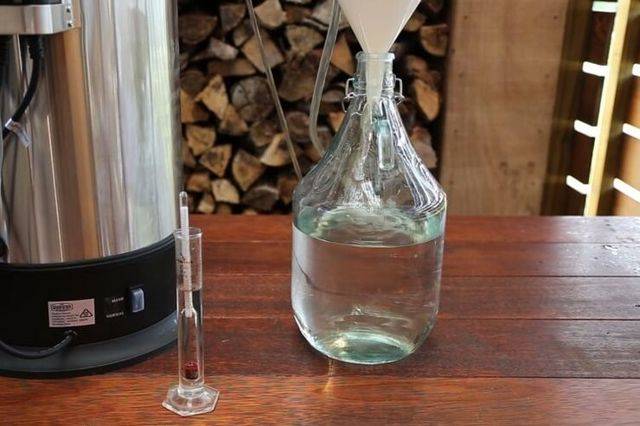 Как убрать запах браги в квартире при брожении и перегонке