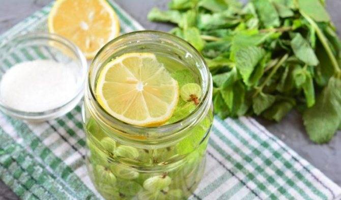 Наливка из клюквы: 4 рецепта в домашних условиях