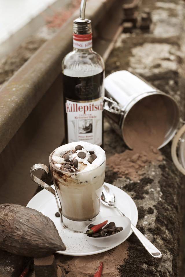 Коктейли с егермейстером в домашних условиях. чем принято закусывать коктейли с егермейстером? фото.