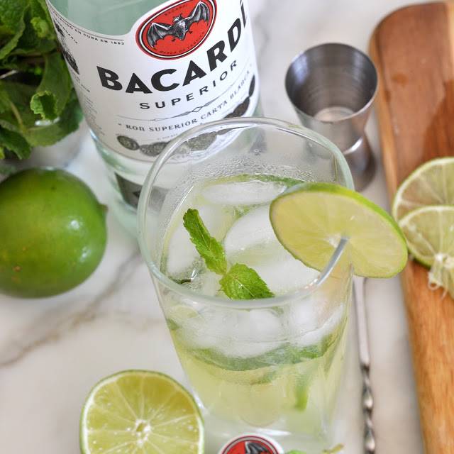 Коктейли с самбукой — простые рецепты для приготовления дома. поджигаем самбуку и делаем шоу для гостей!