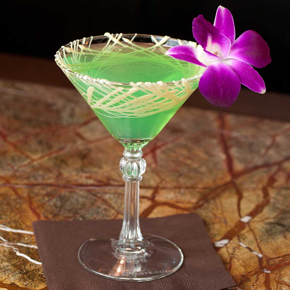 Как правильно пить абсент в домашних условиях — способы. с чем пьют абсент, можно ли пить чистым. чем нужно закусывать абсент