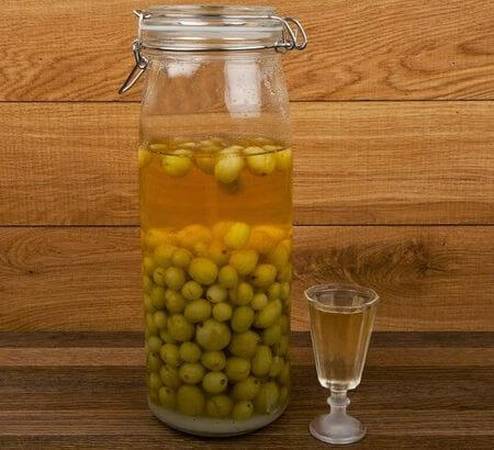 Вино из крыжовника в домашних условиях рецепт с водкой. ликёр, вино и наливка из крыжовника. | здоровое питание