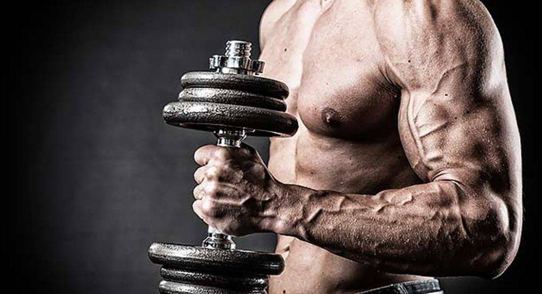 Можно ли качаться и заниматься боксом?