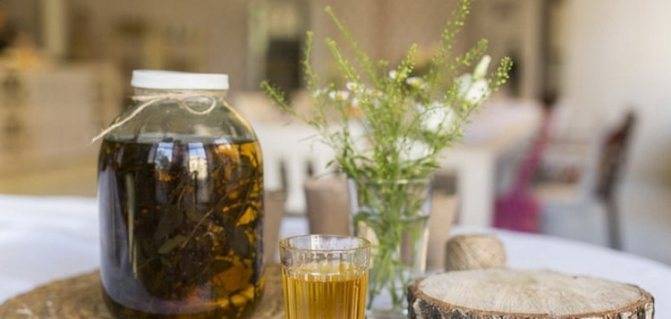 Простые рецепты самогона на травах