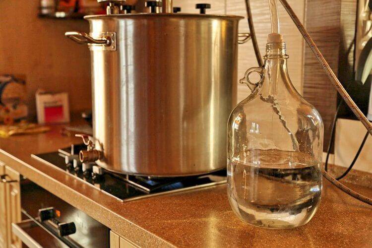 Самогон из муки (пшеничной, ржаной, кукурузной и т.д.) горячим и холодным осахариванием