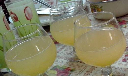 Вино из инжира: 3 простых рецепта в домашних условиях