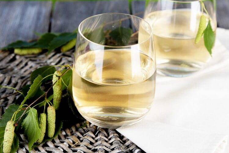 Вино из розы: 2 рецепта в домашних условиях