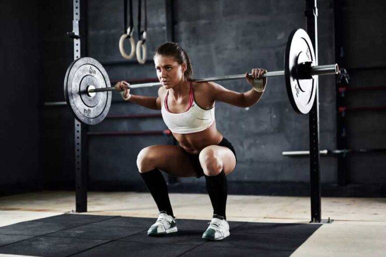 Вредны ли приседания со штангой? - dailyfit