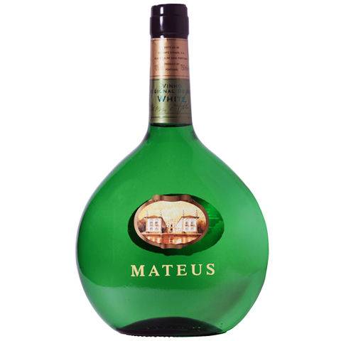 Немецкое вино из винограда рислинг (riesling)