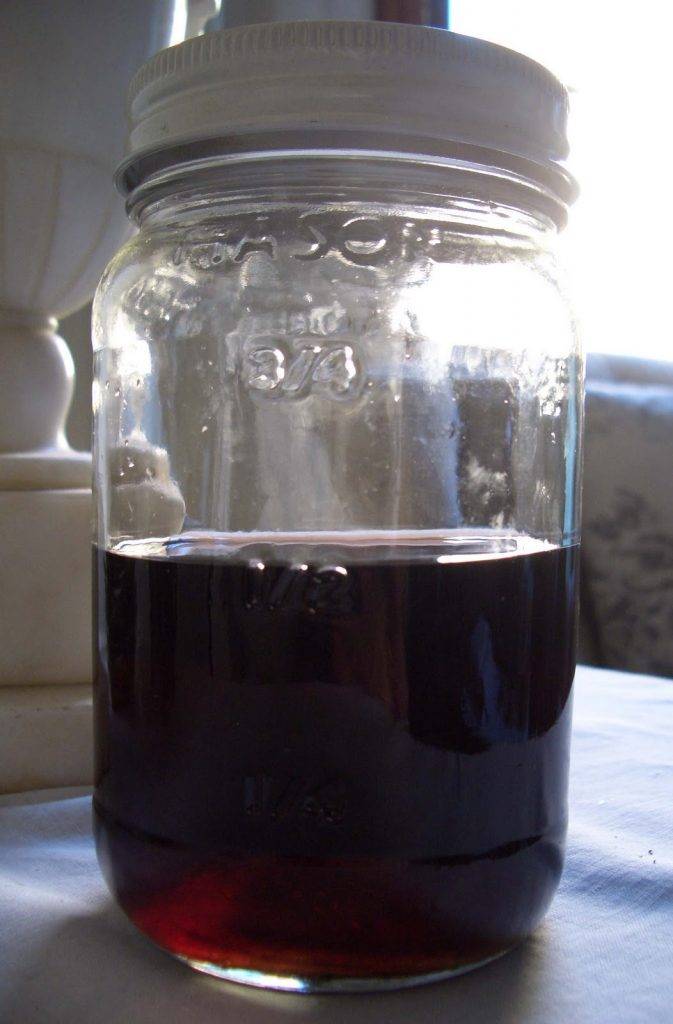 Водка зубровка: обзор, полезные свойства + 2 рецепта в домашних условиях