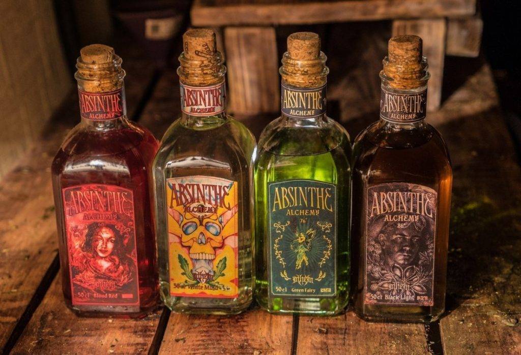 Как пить абсент, чтобы получить удовольствие и не навредить здоровью?